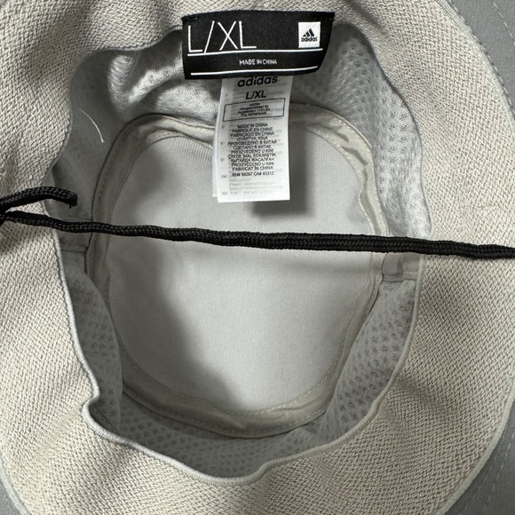 Adidas large brim golf hat in light grey - Picture 3 of 4